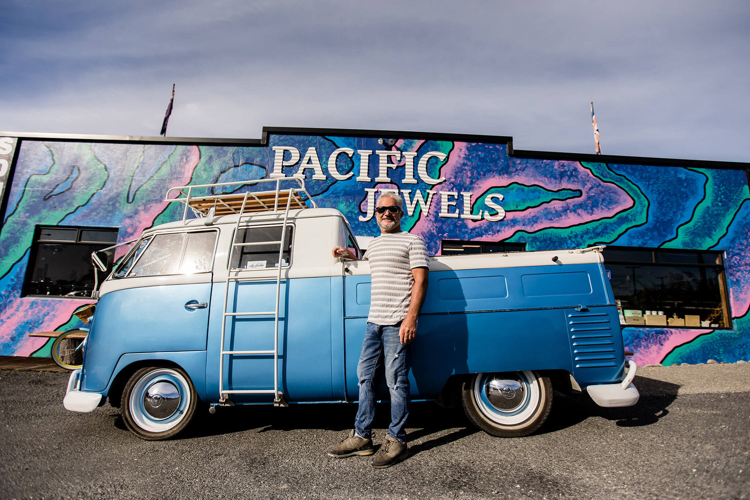 Brian O'Connor from Pacific Jewels - Southern Paua in Kaikoura, NZ