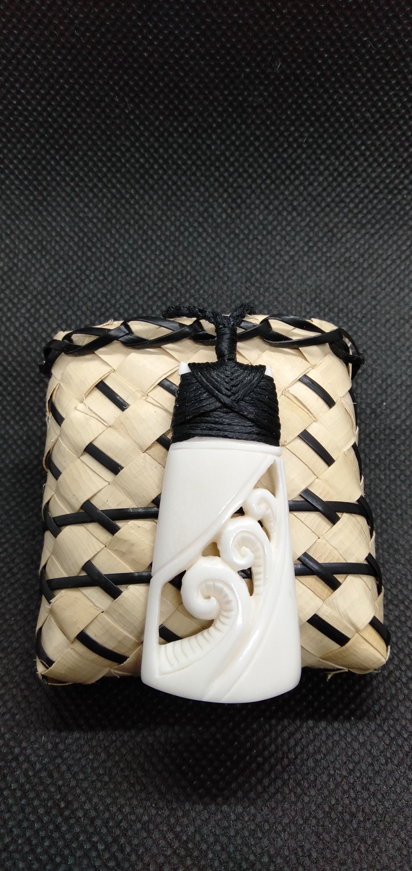 Bone Toki Pendant from Pacific Jewel - Southern Paua New Zealand