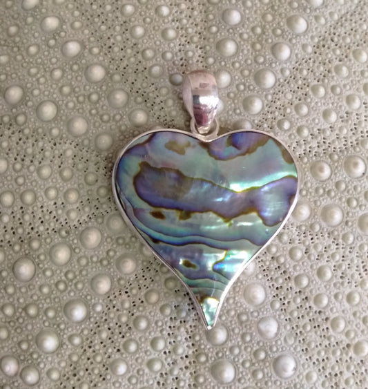 Paua Heart Pendant from Pacific Jewel - Southern Paua New Zealand