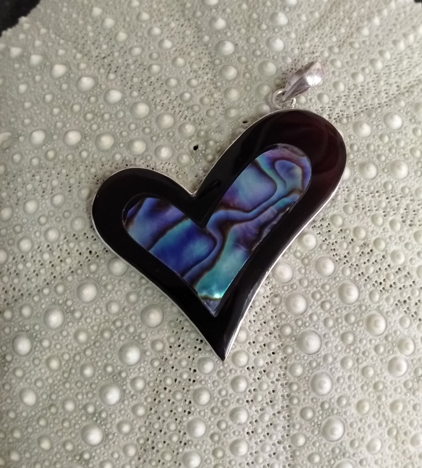 Black Mussel & Paua Heart Pendant from Pacific Jewel - Southern Paua New Zealand