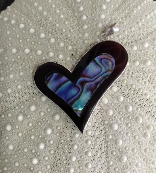 Black Mussel & Paua Heart Pendant from Pacific Jewel - Southern Paua New Zealand