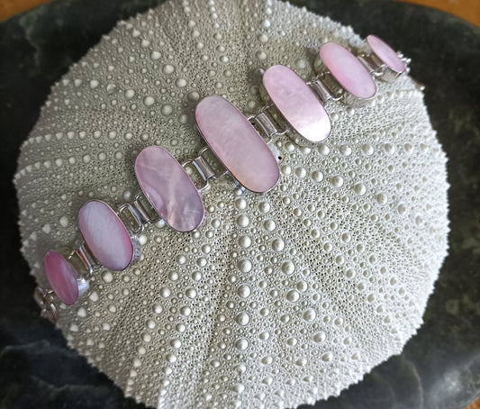 Pink Shell Oval Bracelet from Pacific Jewel - Southern Paua New Zealand