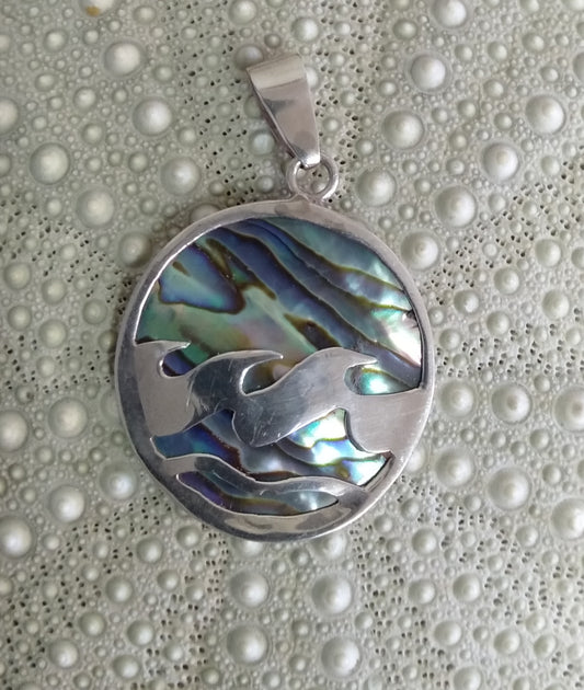 Paua 'Wave' Pendant from Pacific Jewel - Southern Paua New Zealand