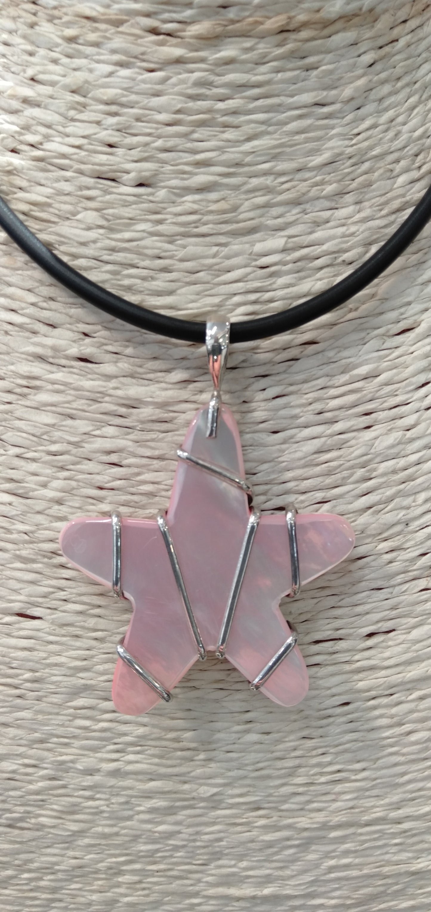 Pink 'Star' Pendant from Pacific Jewel - Southern Paua New Zealand